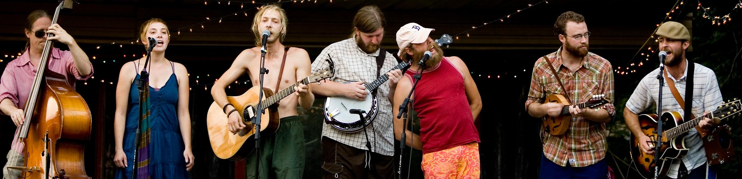 Bonnie Prince Billy and the Picket Line perform a private concert to 300 people